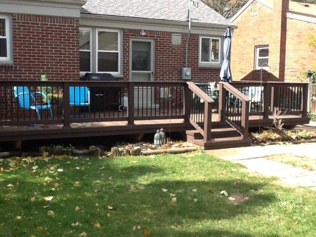 Composite Decks by Supreme Deck, Michigan deck contractor - photo 6