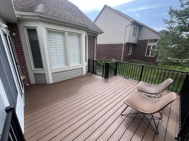 Trex Cinnamon Cove deck in Rochester, MI built by Supreme Deck