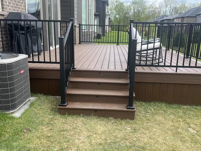 Trex Cinnamon Cove deck in Troy, MI built by Supreme Deck
