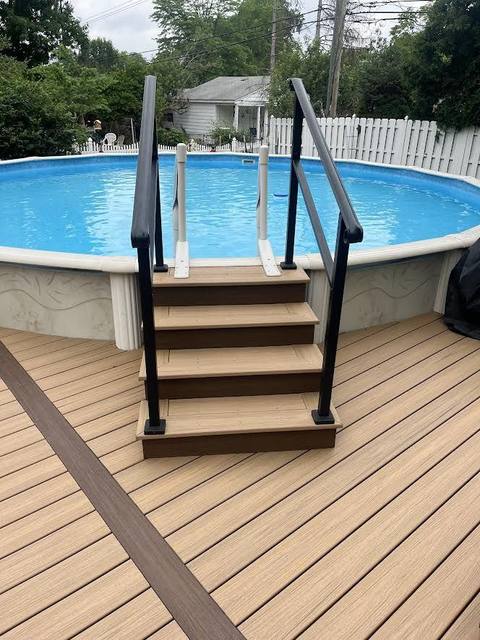 Trex Golden Hour deck in Garden City, MI built by Supreme Deck