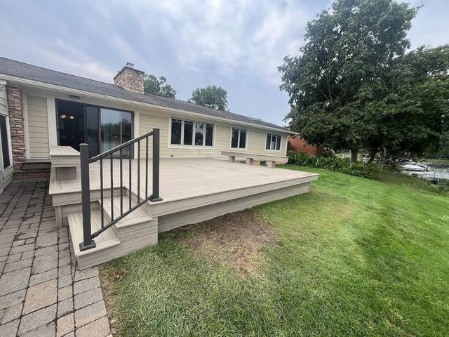 Trex Honey Grove deck in White Lake, MI built by Supreme Deck