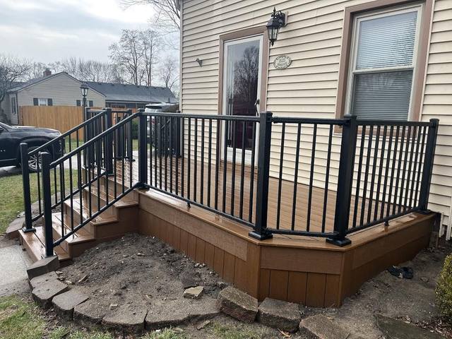 Trex Saddle deck in Livonia, MI built by Supreme Deck