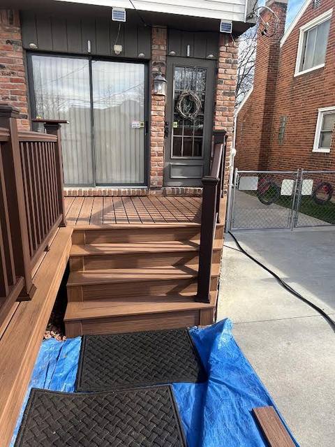 Trex Tiki Torch deck in Harper Woods, MI built by Supreme Deck